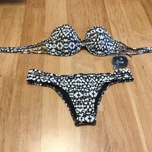 NWOT Push Up Bikini Swim Suit 2 Piece Black White